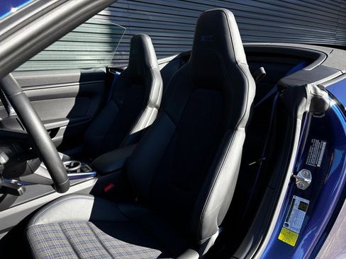 Certified 2025 Porsche 911 Carrera T image 5