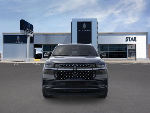 New 2026 Lincoln Navigator L Black Label AWD/4WD image 6