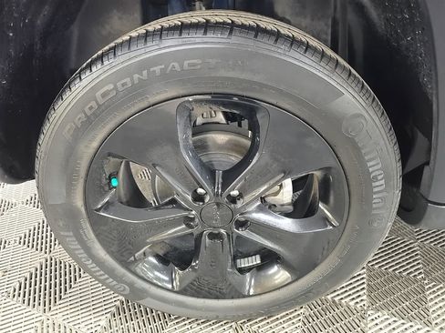 Used 2020 Jeep Compass Latitude image 13