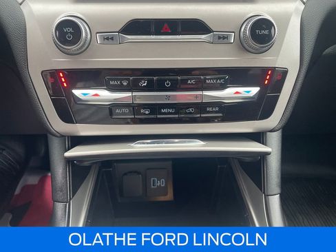 Certified 2023 Ford Explorer XLT image 14