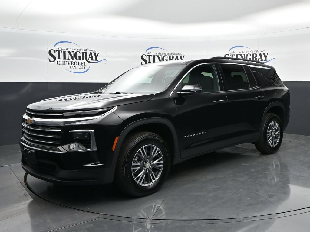 Used 2026 Chevrolet Traverse LT AWD/4WD image 4