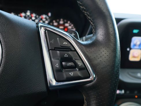 Used 2016 Chevrolet Camaro SS image 16