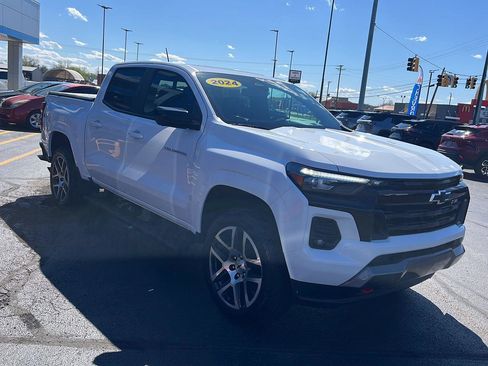 Used 2024 Chevrolet Colorado Z71 w/ Z71 Convenience Package 2 image 7
