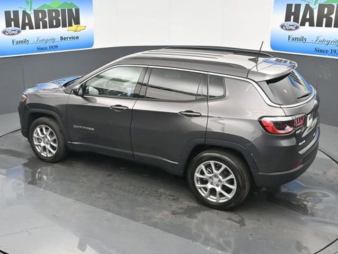 Used 2023 Jeep Compass Latitude AWD/4WD image 24