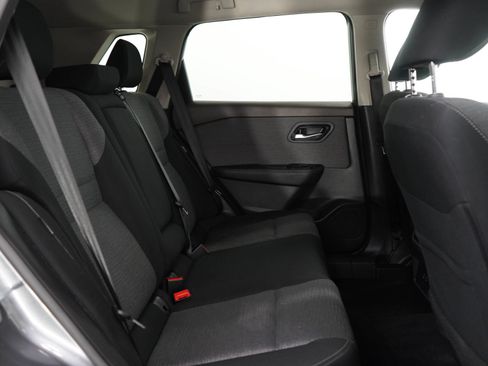 Used 2023 Nissan Rogue SV AWD/4WD image 13