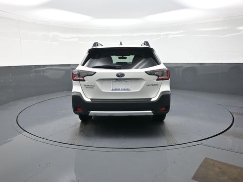 Used 2023 Subaru Outback Limited image 4