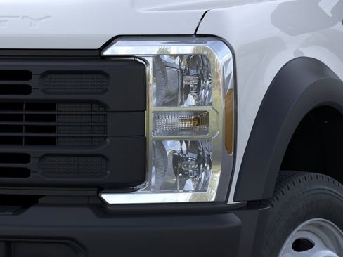 New 2026 Ford F550 2WD Regular Cab Super Duty image 18