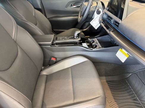 New 2026 Toyota Prius Plug-In Hybrid image 25