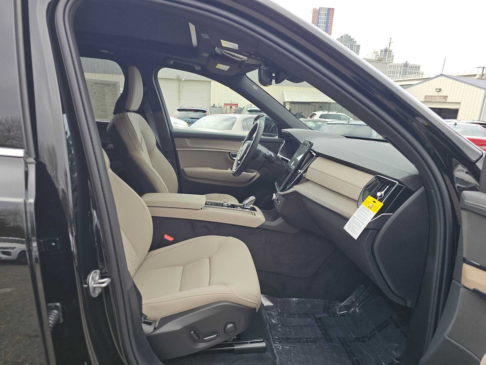 New 2026 Volvo XC90 T8 Plus w/ Protection Package AWD/4WD image 12