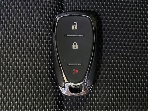 Used 2020 Chevrolet Traverse LS FWD image 32