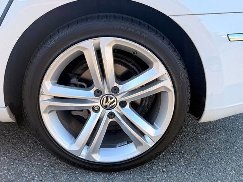 Used 2013 Volkswagen CC R-Line FWD image 61