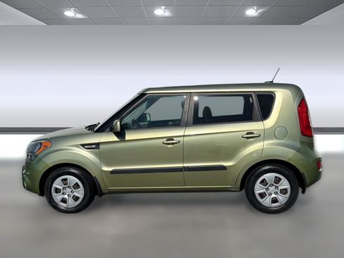 Used 2012 Kia Soul FWD image 2