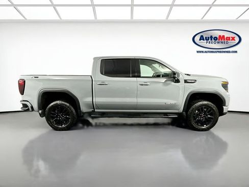 Used 2024 GMC Sierra 1500 Elevation w/ Elevation Premium Package AWD/4WD image 10