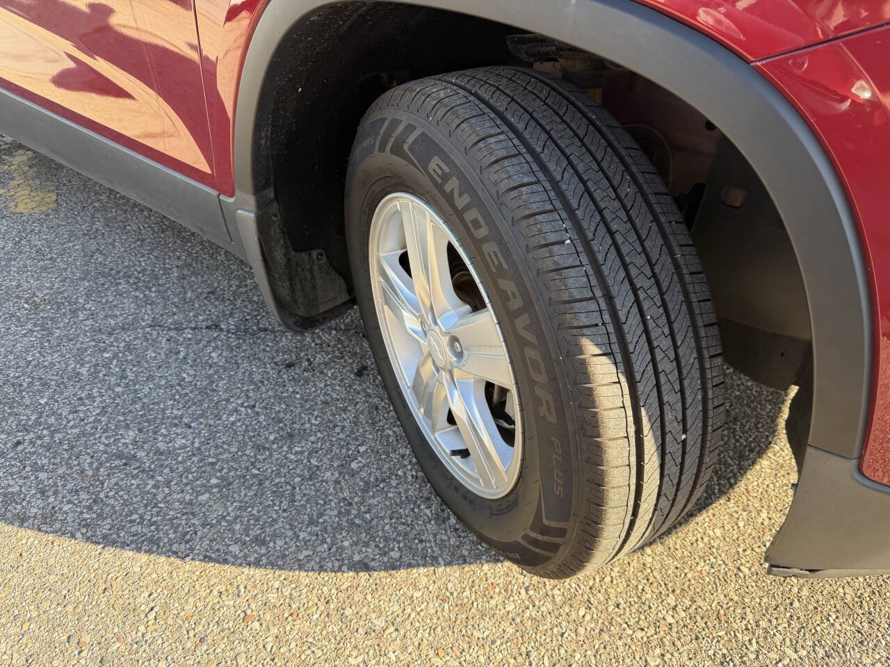 Used 2019 Chevrolet Trax LT w/ LT Convenience Package FWD image 18