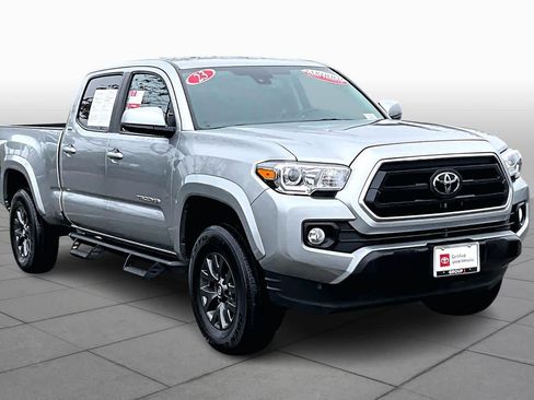 Certified 2023 Toyota Tacoma SR5 image 2