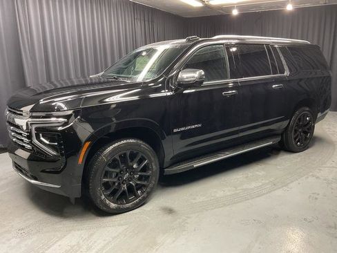 New 2026 Chevrolet Suburban Premier w/ Sun And Tow Package AWD/4WD image 3