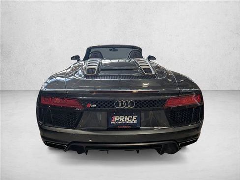 Used 2017 Audi R8 V10 image 7