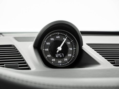 Used 2025 Porsche 911 Carrera S RWD image 17