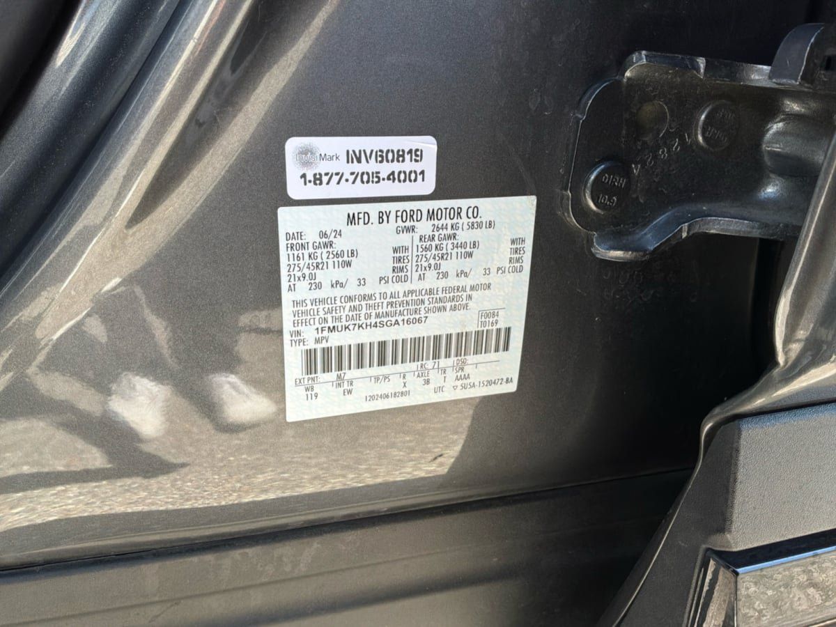 Used 2025 Ford Explorer ST-Line w/ Premium Package RWD image 23