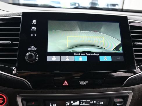 Used 2024 Honda Passport TrailSport image 25