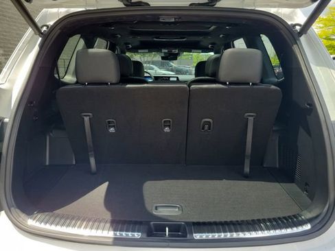 Certified 2025 Kia Telluride SX Prestige X-Line AWD/4WD image 8