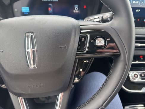 New 2026 Lincoln Corsair Premiere image 12