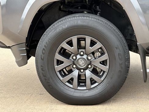 Certified 2023 Toyota Tacoma SR5 image 9