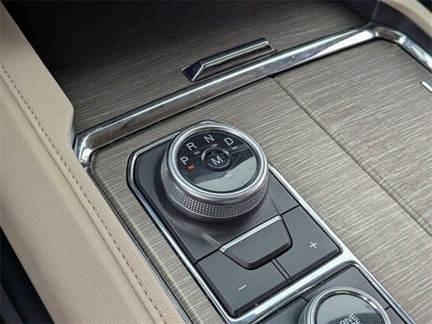 Used 2024 Ford Expedition Max Limited image 29