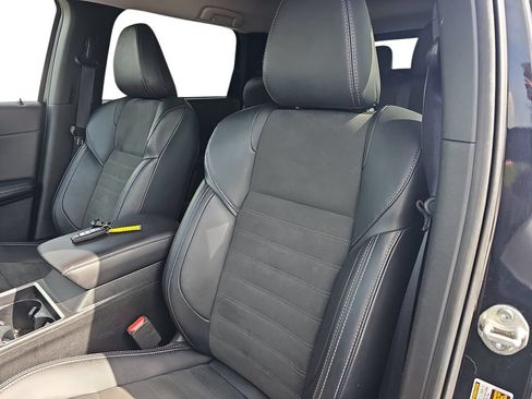 Used 2024 Mitsubishi Outlander SE FWD image 15