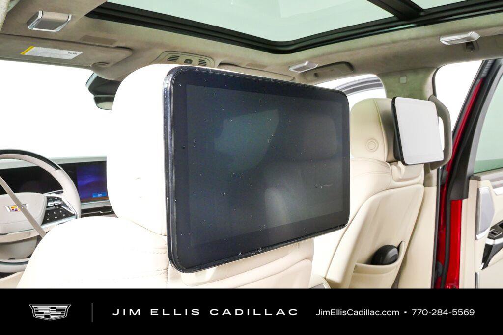 New 2026 Cadillac Escalade Platinum Sport w/ LPO, ONYX Package AWD/4WD image 23