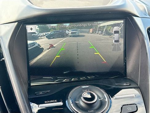 Used 2019 Ford Escape Titanium FWD image 14