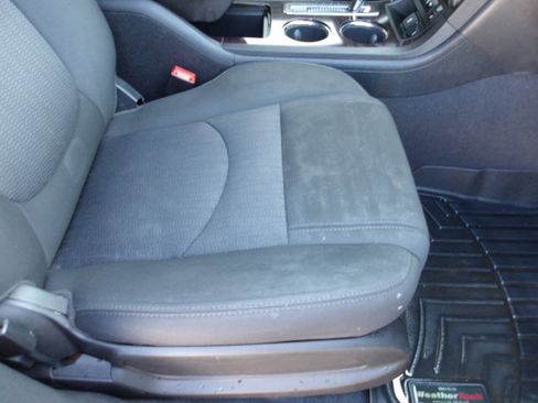 Used 2016 Chevrolet Traverse LT w/ Style and Technology Package FWD image 22