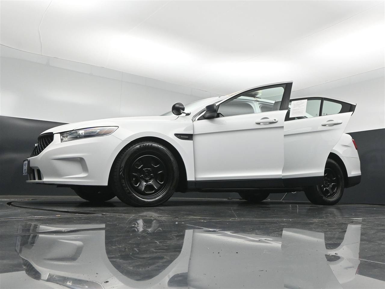 Used 2015 Ford Taurus Police Interceptor AWD image 39