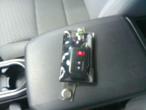 Used 2023 Toyota Tacoma SR5 image 36