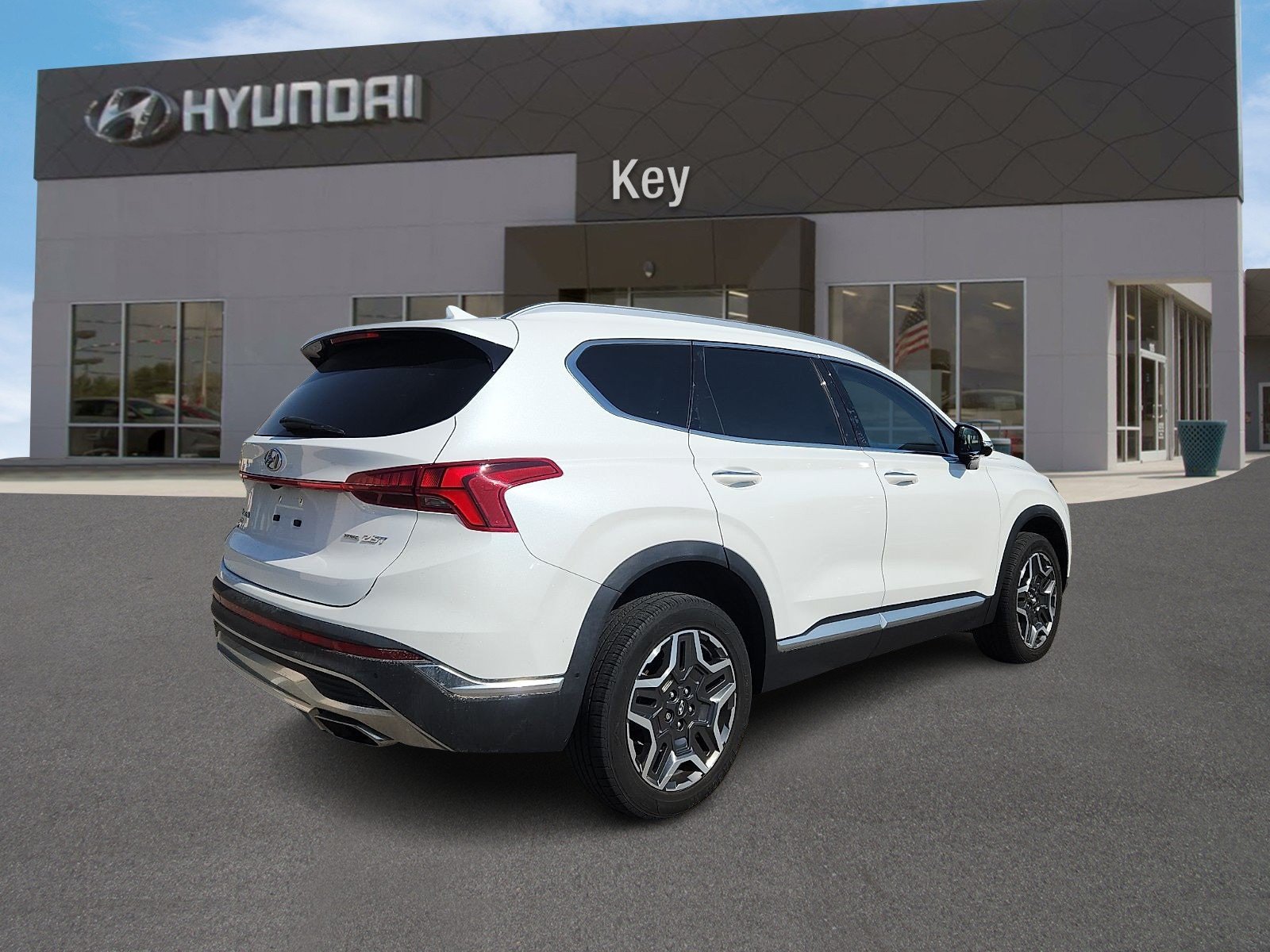 Used 2022 Hyundai Santa Fe Limited AWD/4WD image 3