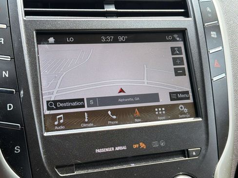 Used 2019 Lincoln MKC Select w/ Select Plus Package FWD image 17