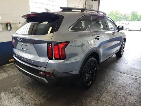 Used 2022 Kia Sorento S w/ Panoramic Sunroof Package AWD/4WD image 5