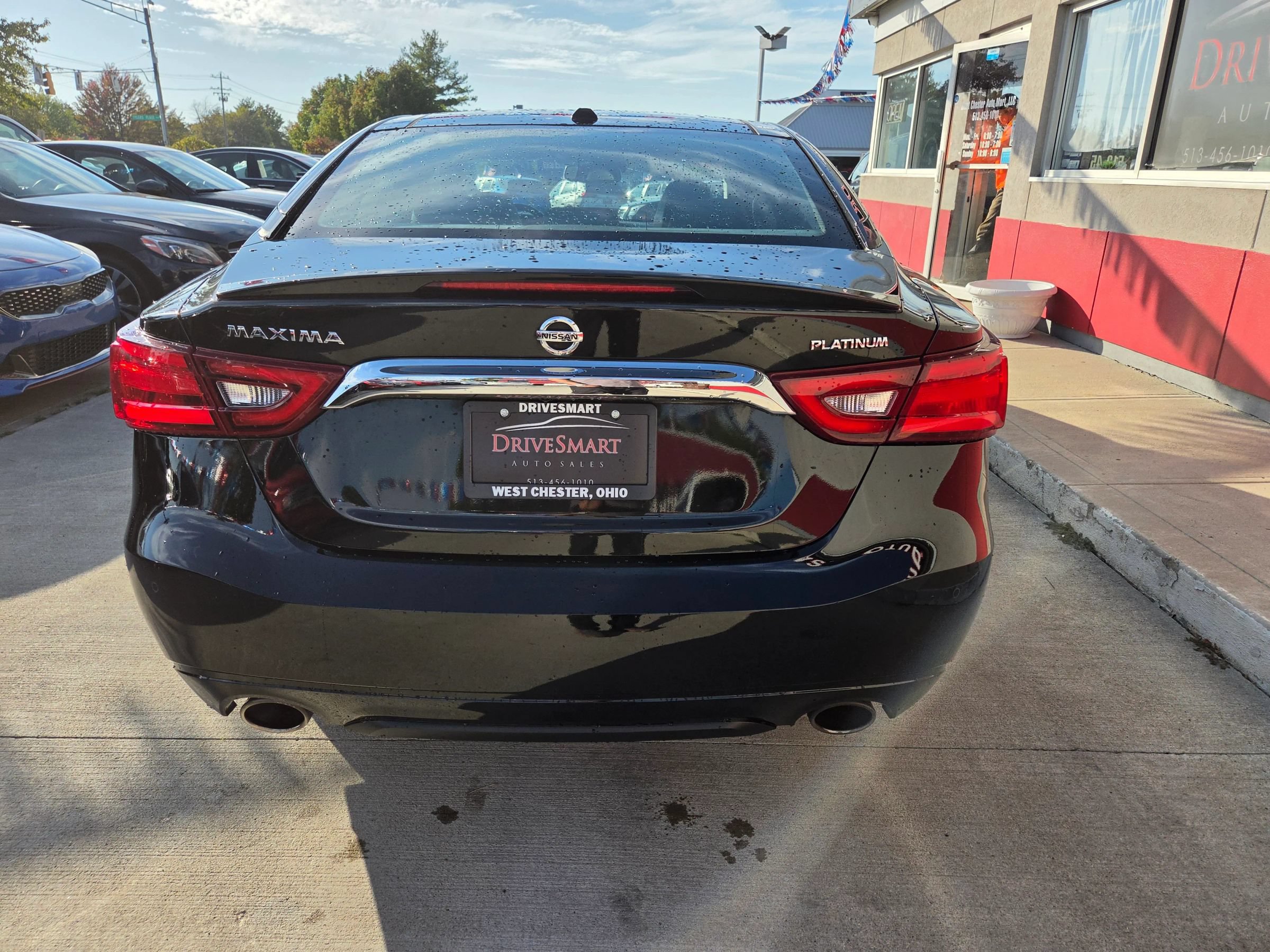 Used 2017 Nissan Maxima Platinum w/ Medallion Package FWD image 4