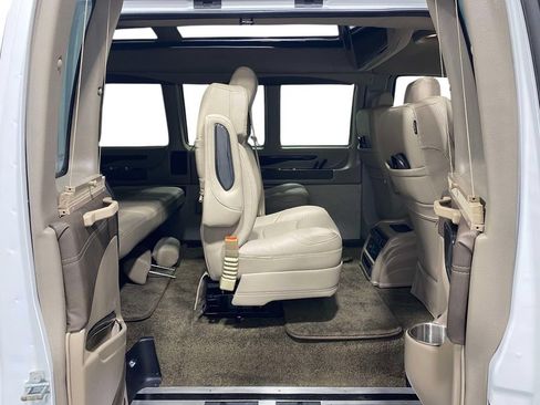 Used 2024 GMC Savana 2500 w/ Driver Convenience Package RWD image 14