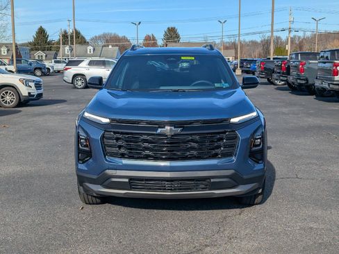 New 2026 Chevrolet Equinox LT image 2