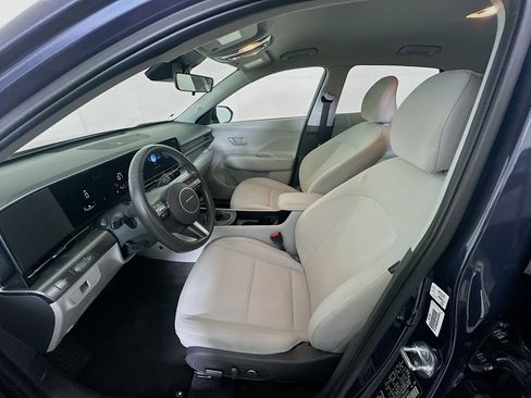 Used 2025 Hyundai Kona SEL image 13