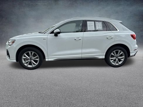 Used 2025 Audi Q3 2.0T Premium AWD/4WD image 2