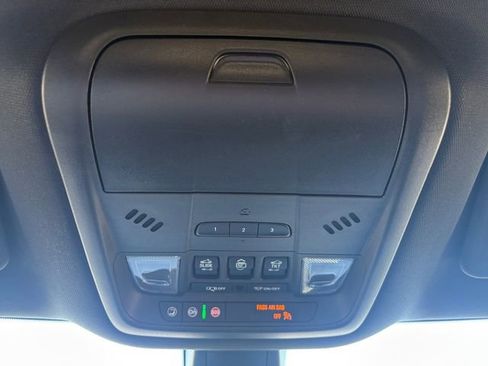 Used 2023 Buick Enclave Essence w/ Experience Buick Package AWD/4WD image 23
