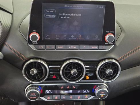 Used 2022 Nissan Sentra SR w/ SR Premium Package image 9