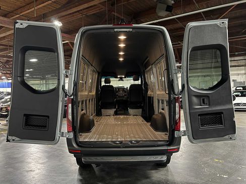 Used 2026 Mercedes-Benz Sprinter 2500 image 17