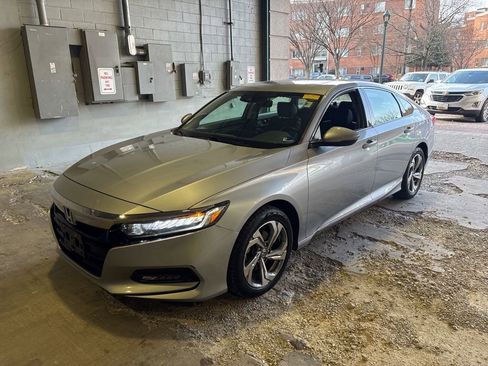 Used 2018 Honda Accord EX-L image 6