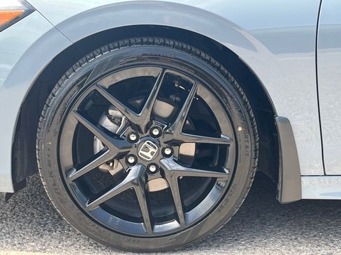 Used 2023 Honda Civic Sport image 12