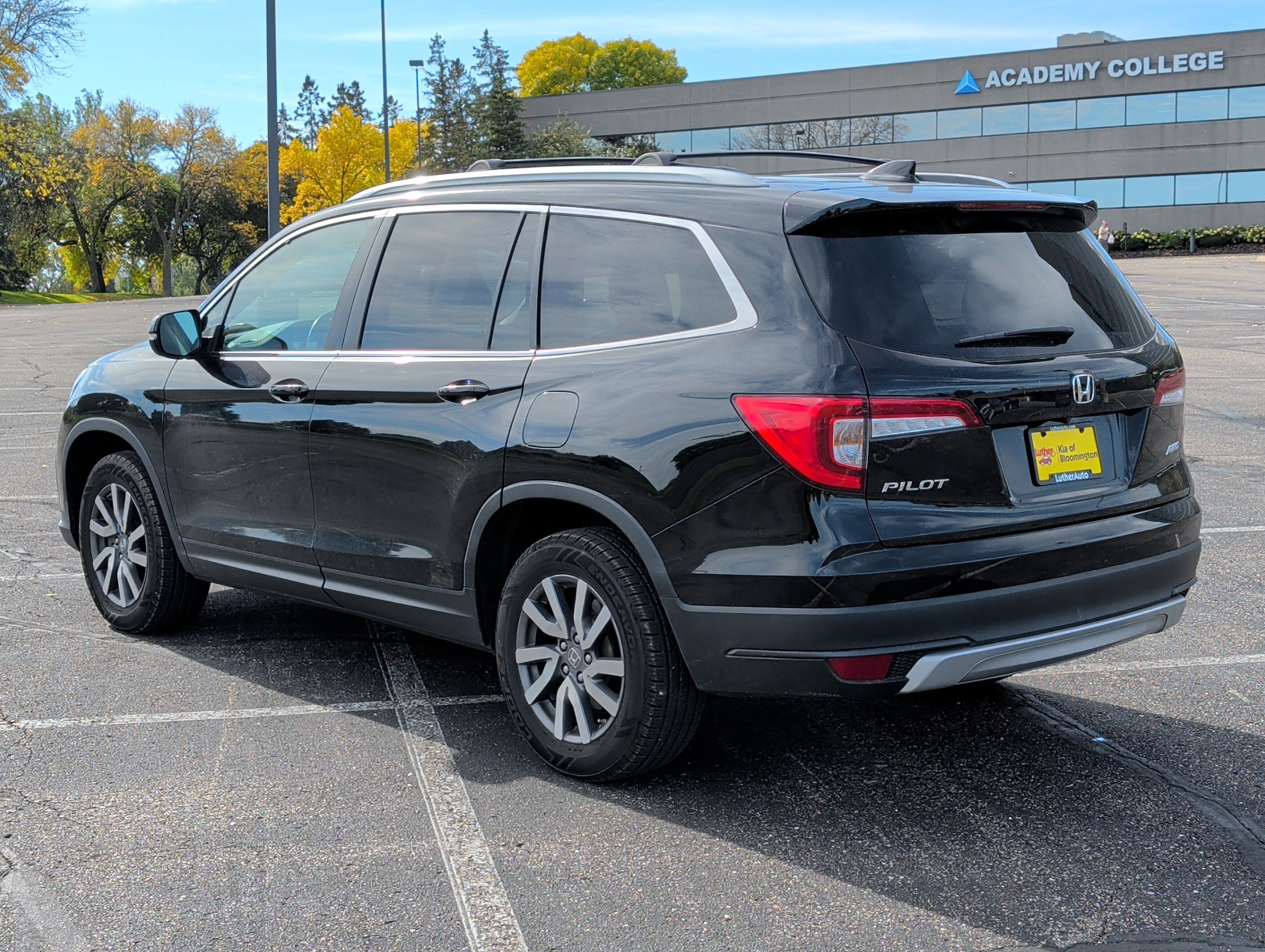 Used 2020 Honda Pilot EX-L image 3
