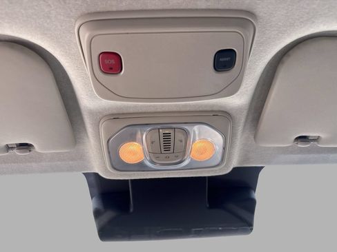 Used 2024 RAM ProMaster 2500 w/ Convenience Group FWD image 18