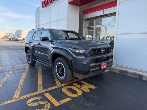 New 2026 Toyota 4Runner TRD Off-Road image 3